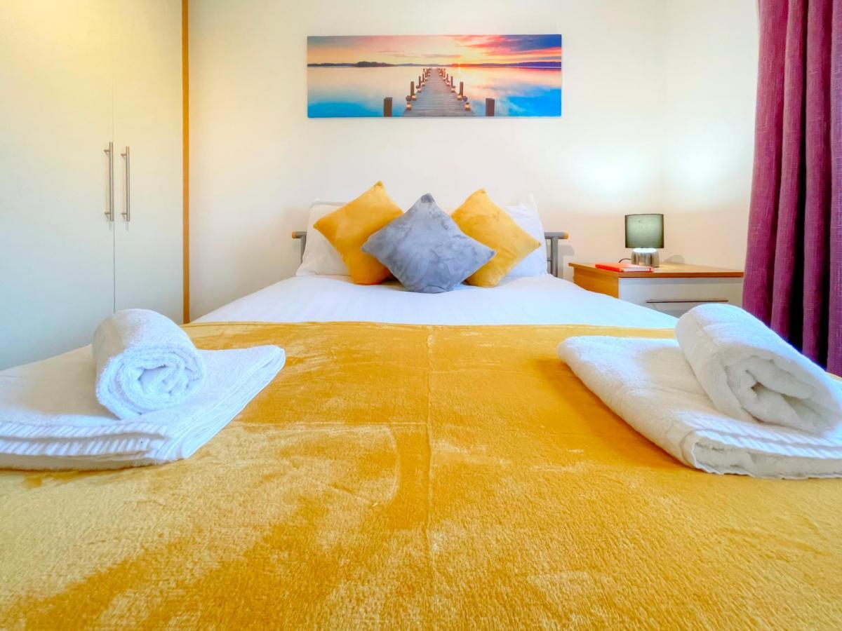2-Br Apartment, En-Suite, Allocated Parking, Next To Playground โคเวนทรี ภายนอก รูปภาพ